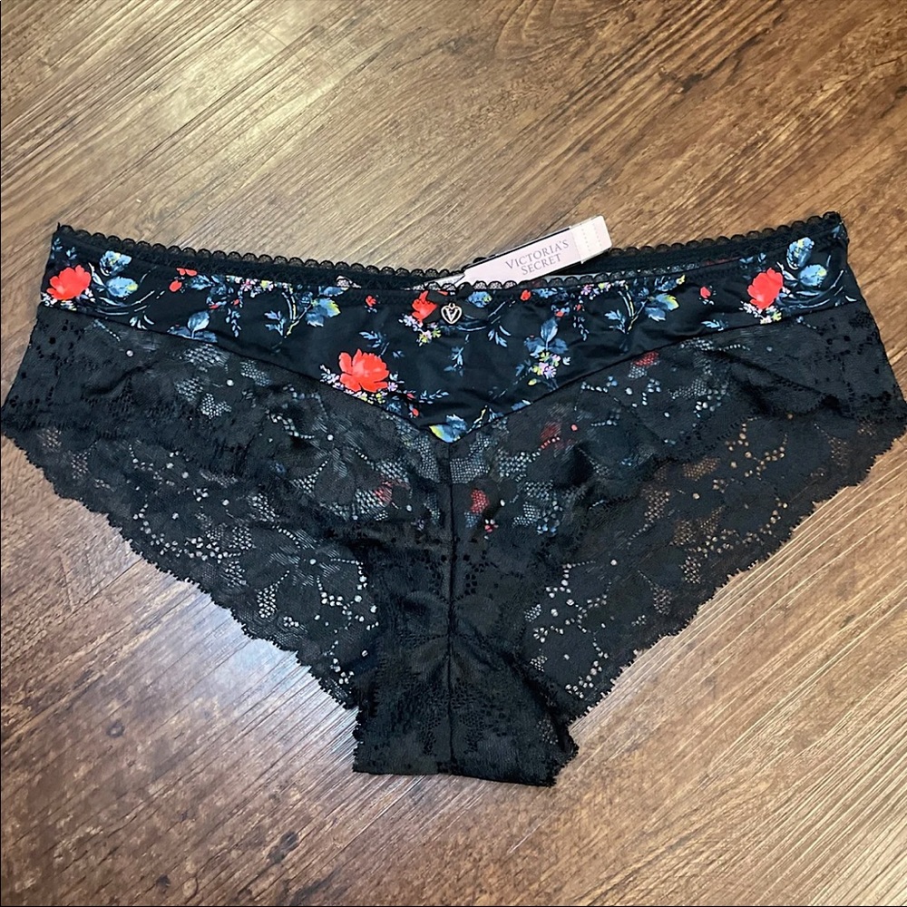 NWT Victoria's Secret Cheeky Panties